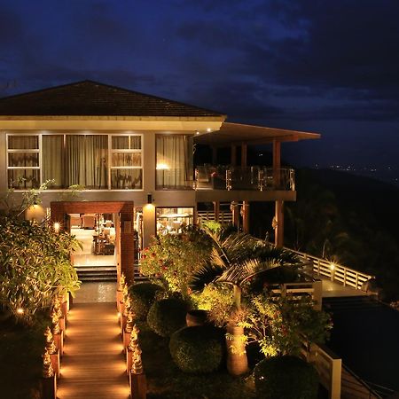 The Oriental Luxury Suites Alfonso Eksteriør bilde