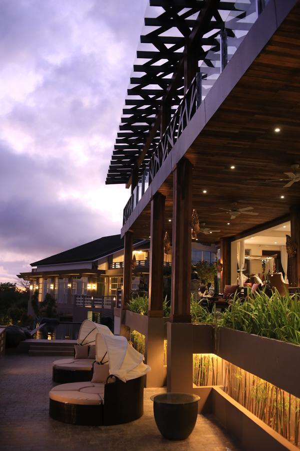 The Oriental Luxury Suites Alfonso Eksteriør bilde