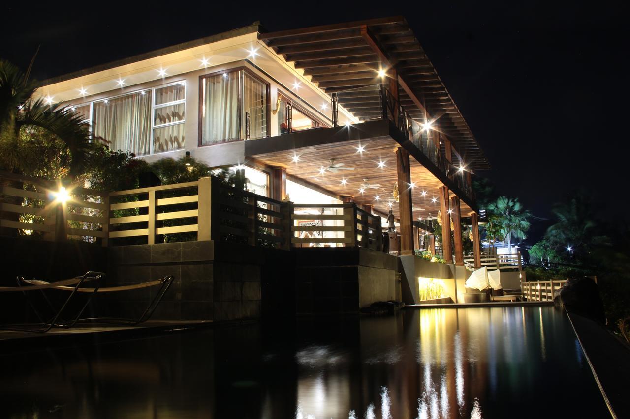 The Oriental Luxury Suites Alfonso Eksteriør bilde